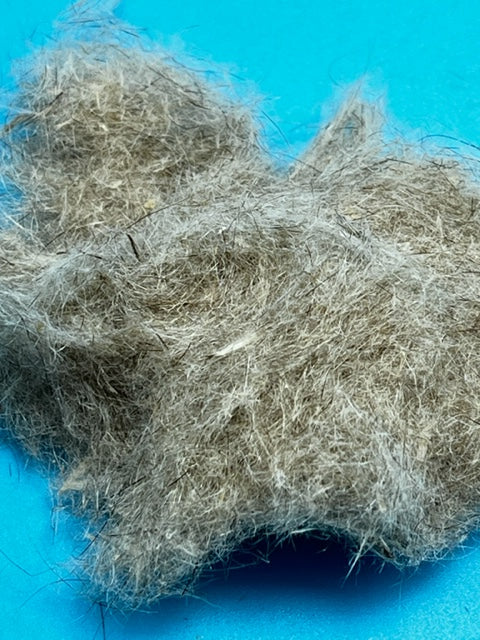 UV Tracer Squirrel Dubbing Bone fish Tan - The Trout Spot