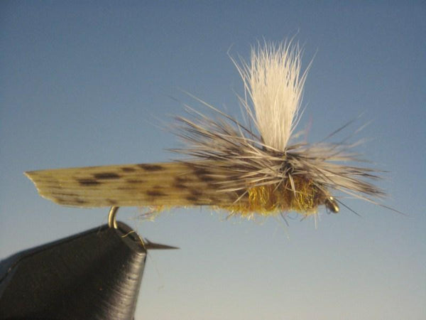 Parachute Golden Stonefly - The Trout Spot